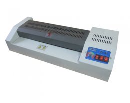 Máy ép nhựa BOSSER EH-450